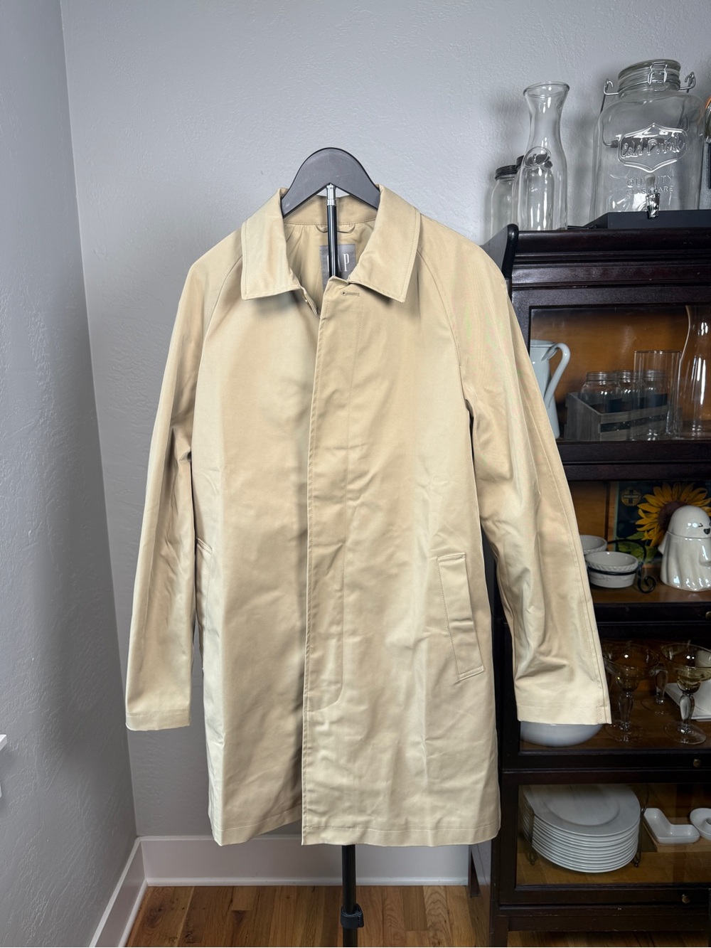 GAP Water Resistant Trench Coat Khaki Hidden Button Rain Jacket Size M